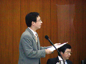 塩川議員の写真