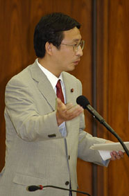 塩川議員の写真
